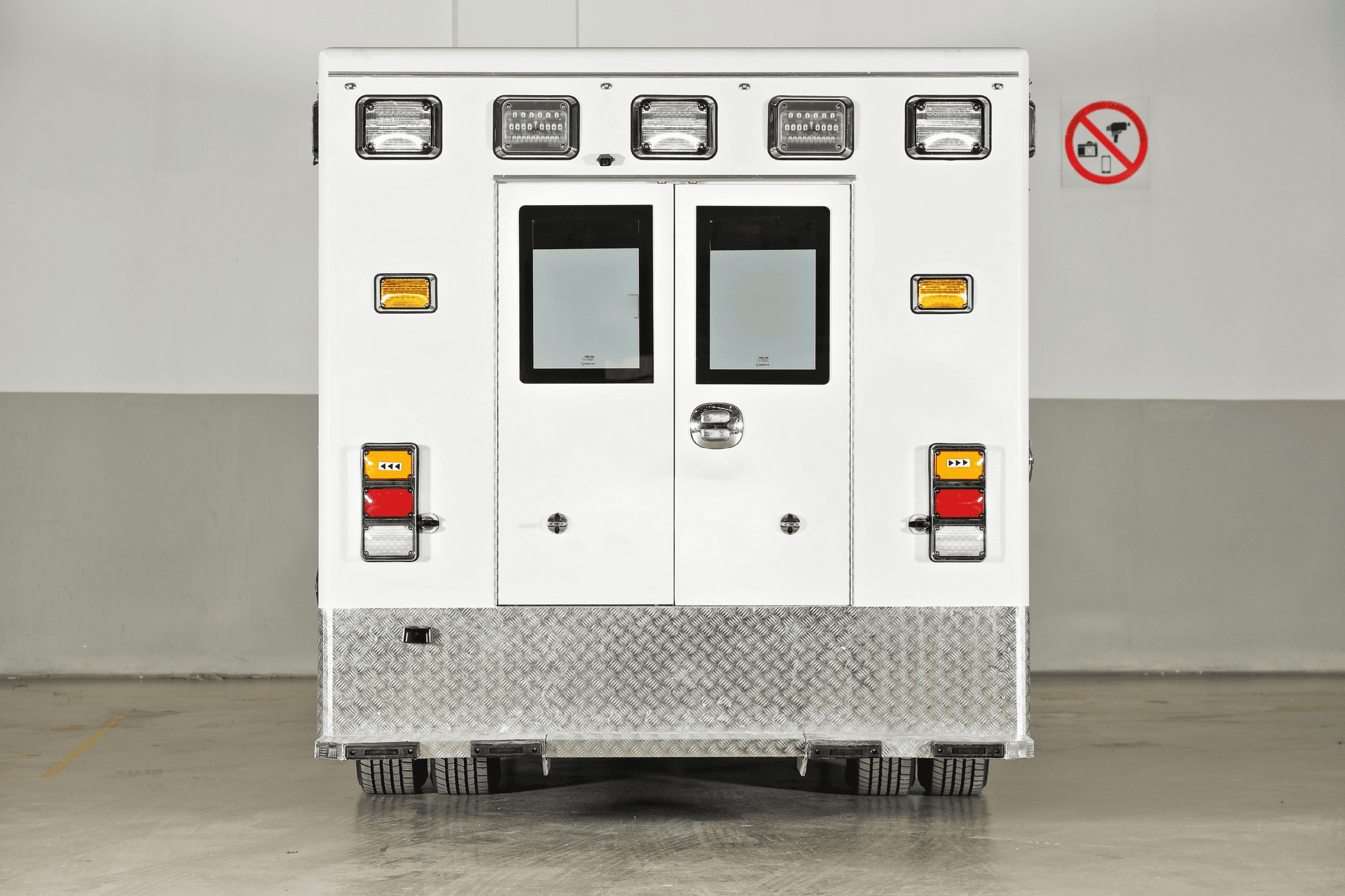 Ford Transit Ambulance thumbnail 9