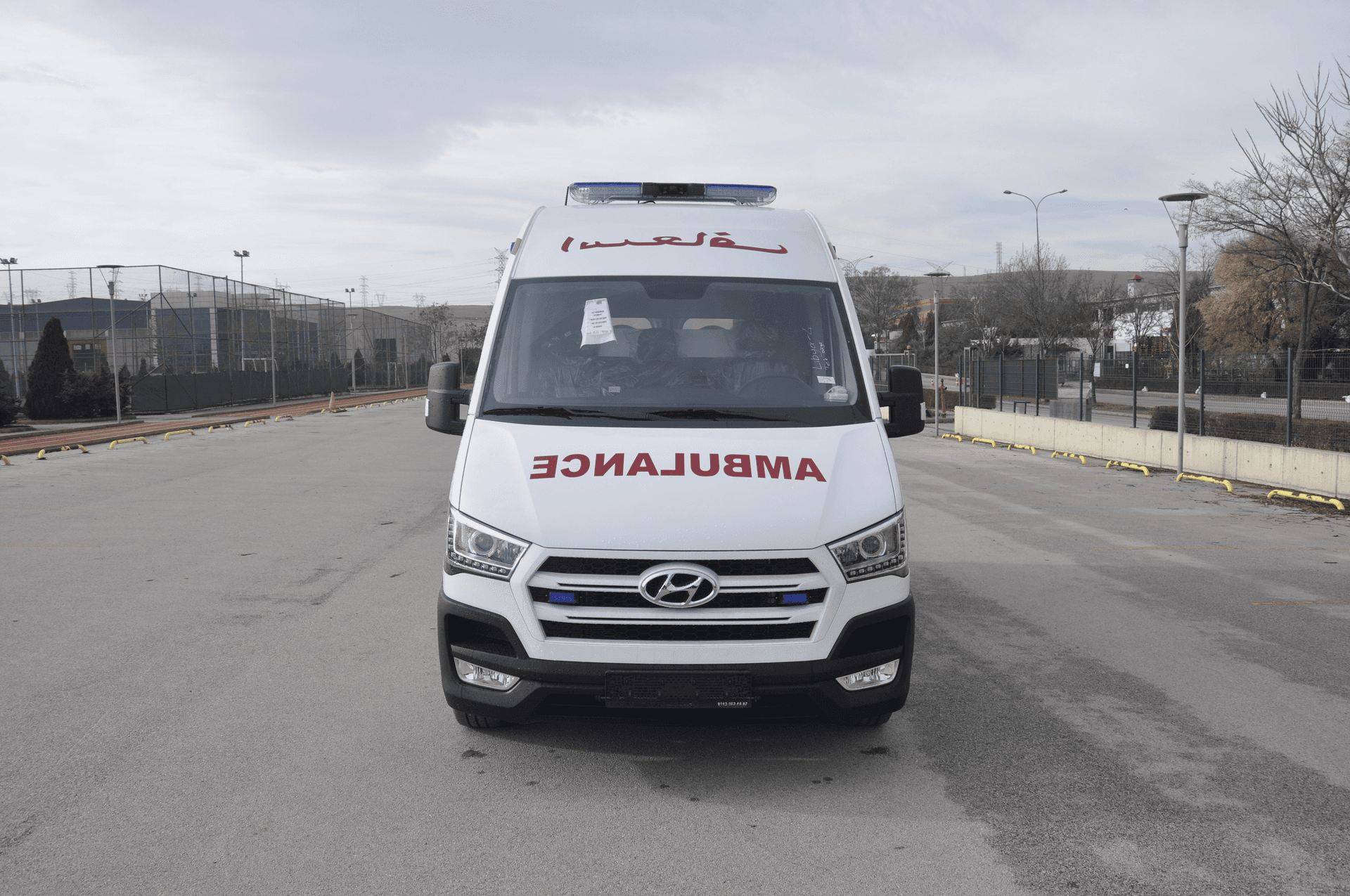 Hyundai H350 Ambulance thumbnail 3