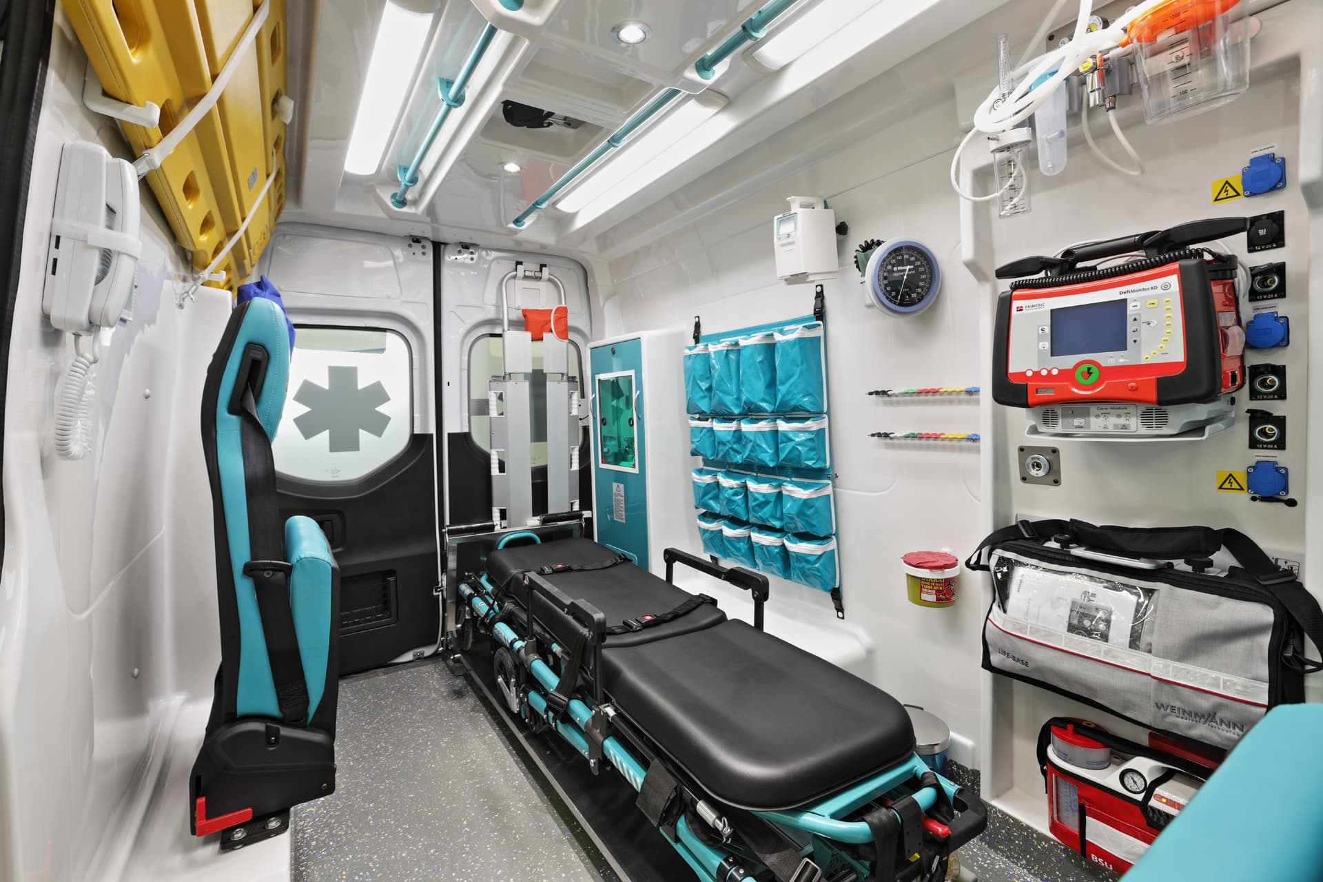 Mercedes Sprinter Ambulance thumbnail 16