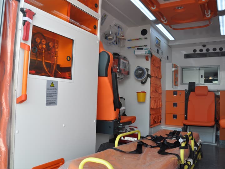 Rescue Ambulance thumbnail 4